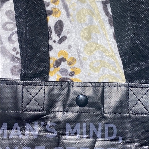 Lulu Lemon Bag - Picture 3 of 5